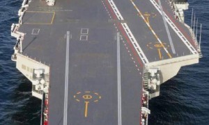 福建舰官兵拜年图，一个细节信息量巨大，此前的猜测果然成真