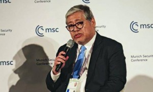 仁爱礁惊心一幕，菲军舰浓烟滚滚，给了中方“开第一枪”的理由