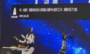 王兴兴回应机器人只会“跳舞”：在学会干活之前，表演和格斗能让大众更了解行业